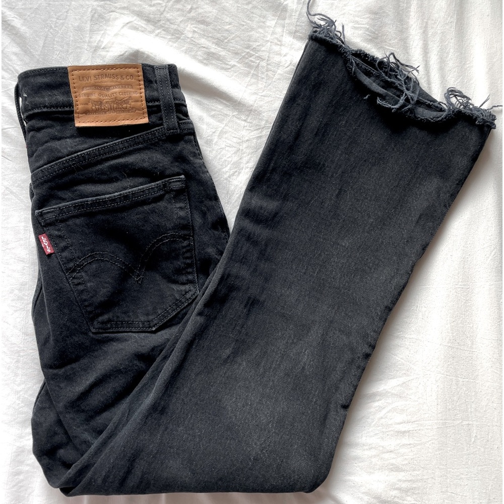 Levi’s Ribcage Crop Flare